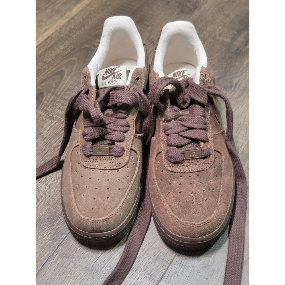 Nike Air Force 1 Low Cacao Wow Brown Suede Womens 7.5 FQ8901-259 Speckle Sole